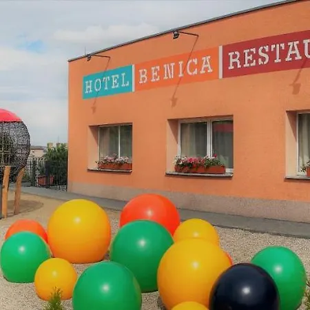 Benica Szálloda Benešov