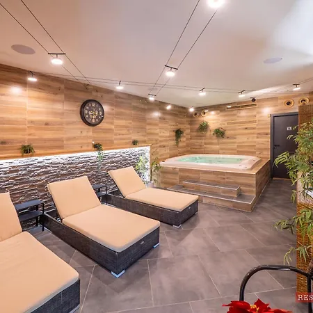 Benica Hotel 3*
