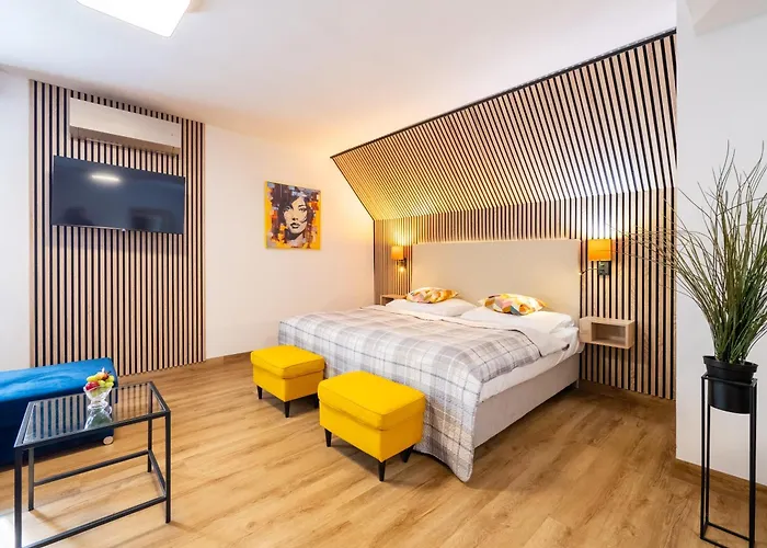 Benica Hotel